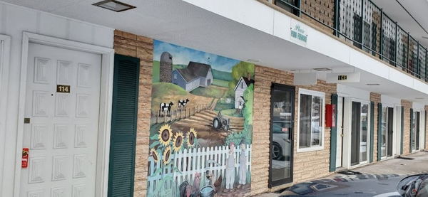 Rainbow Motel - From Web Listing (newer photo)